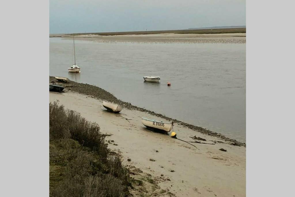 Gite A Bon Port Abbeville 5 Personnes Buitenkant foto
